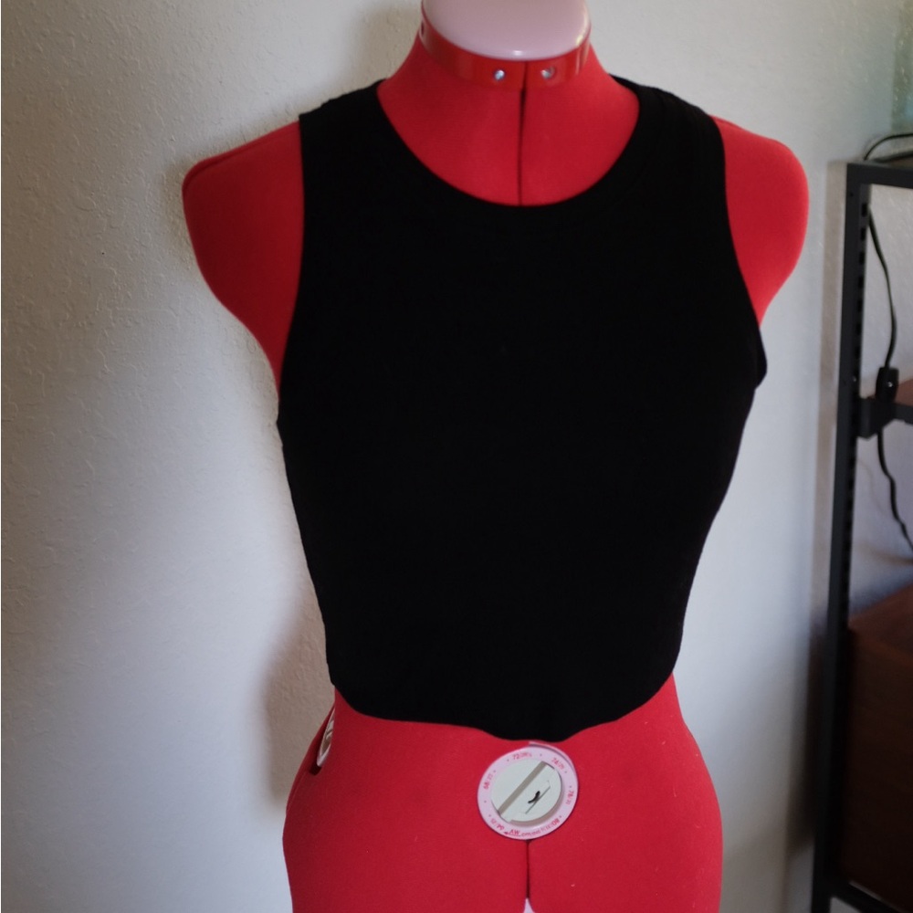 Fitted Black Tank Top